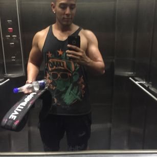 Model - Dave Soldier ass