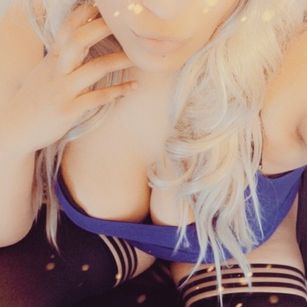 Model - Miss Malena couple