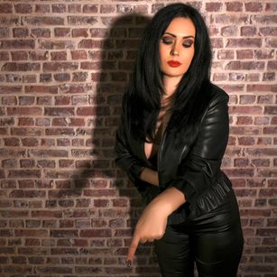 Model - DianaGoddess dominatrix