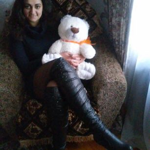 Model - lovely brunette 1