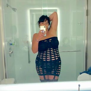 Model - Novalee Dreams cum