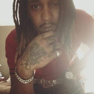 Model - Westside90 black