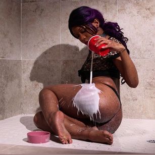 Model - Cupake SinClair spanking