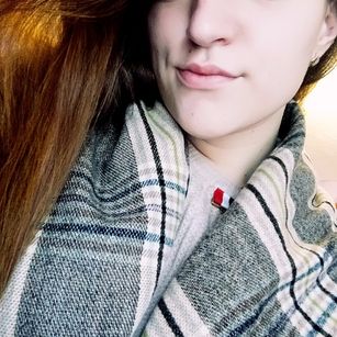 Model - Gentli Lilly tits