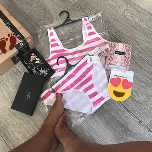 Model - Mistress Noor findom