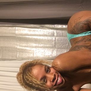 Model - JezeBellamy instagirls