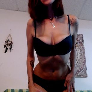 Model - Victoria Viky bigboobs