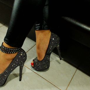 Model - queenlorraa joi