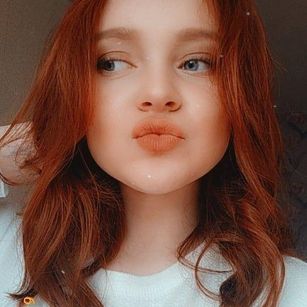 Model - Daria Cute Lips mistress