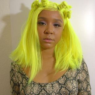 Model - Bria Butterfly natural