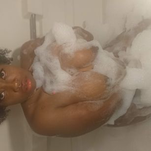 Model - Ivy Piper kinky