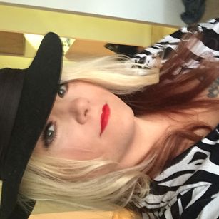 Model - Starr Noir 4