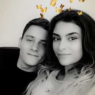 Model - CoupleFrancis SUCKDIK