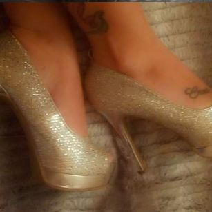 Model - LexxxyLoo Blonde