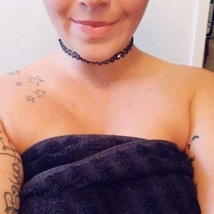 Model - LexxxyLoo stockings