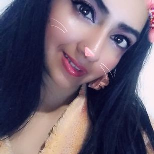 Model - Amelie smith feet