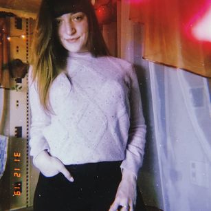 Model - Gentli Lilly dirtytalk