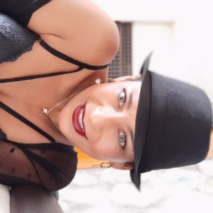 Model - Sara roche toys