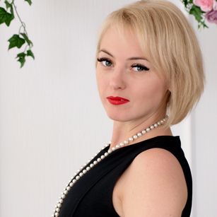 Model - SIMONA spank