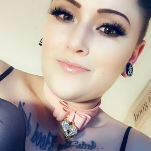 Model - Roxie Lovesick mistress