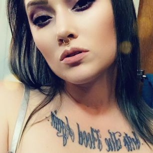 Model - Roxie Lovesick anal