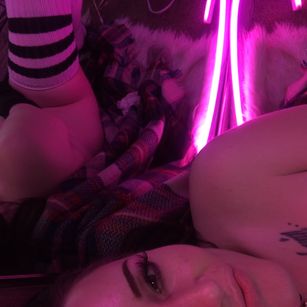 Model - Roxie Lovesick mistress