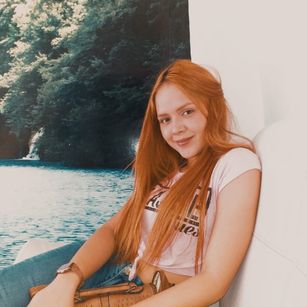 Model - Mallory Kay blowjob