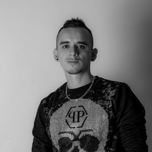 Model - LujuriousDuo dirty