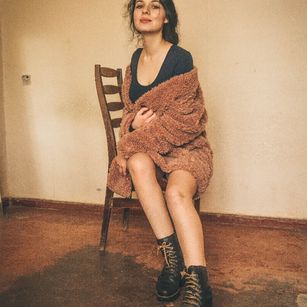 Model - Venera Mistress brunette