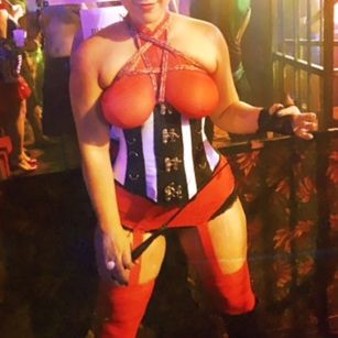 Model - GoddessLuna sissy