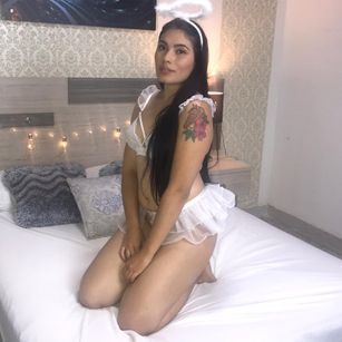 Model - Erika_Wells colombian