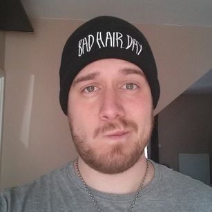 Model - alechardyxxx beard