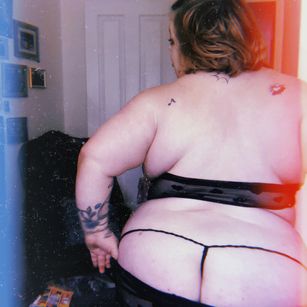 Model - Friesandashake BBW