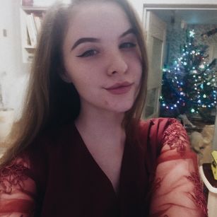 Model - SweetStrawberry sociable