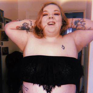 Model - Friesandashake BBW