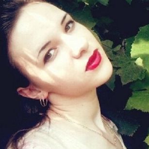 Model -  MissNefertiti 1