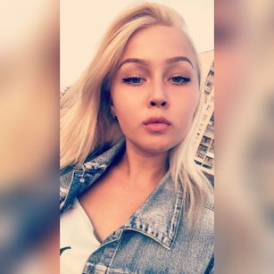 Model - HOT STUFF Anastacia bigtits