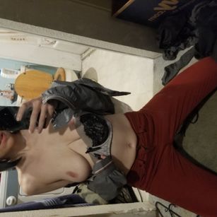 Model - Seifuku-lery gamergirl