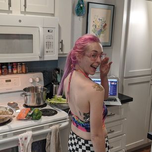 Model - Contraband Crystine alternative