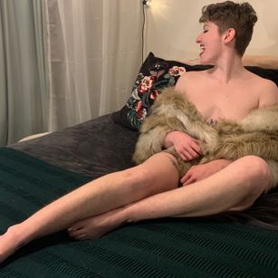 Model - billie teaz bisexual