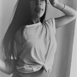 Model - Charlotte Fox sexy