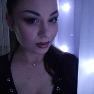 Model - Olivia tights