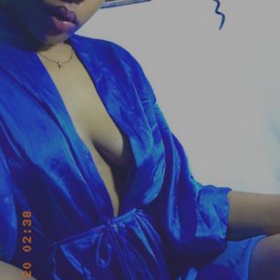 Model - Bluebabie lips