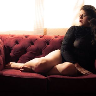 Model - Karla Hotwife bigboobs