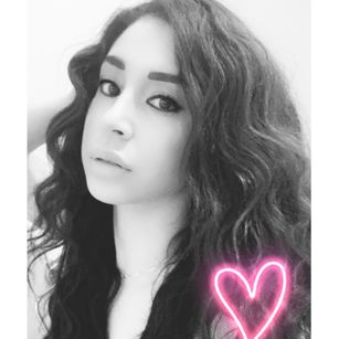 Model - Mia Evelyn pantyhose