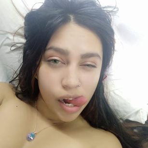 Model - Carolayn Jeis fetiches