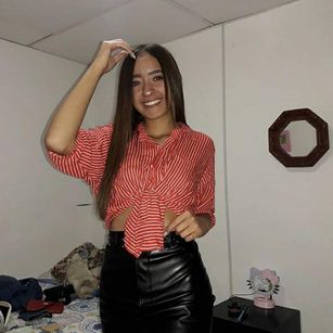 Model - Luciana Smith cum