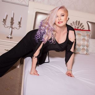 Model - Milfy Sophie roleplay