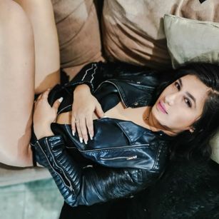Model - sofia sexy