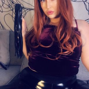 Model - Billie Bee PAWG